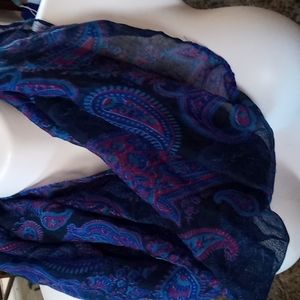 Infinity scarf maker unknown